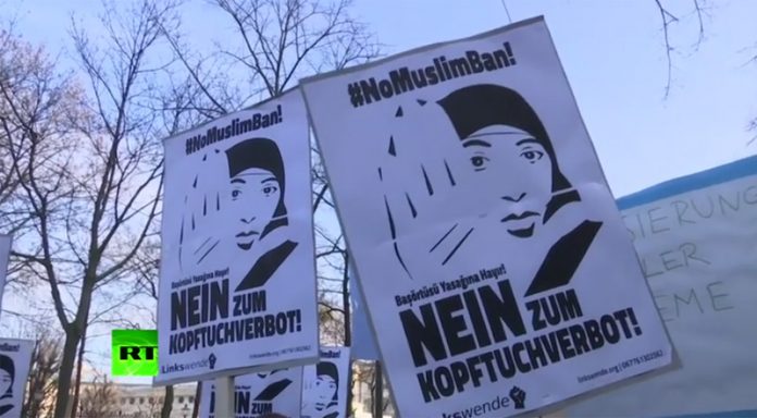 Protest muzułmanek Austria